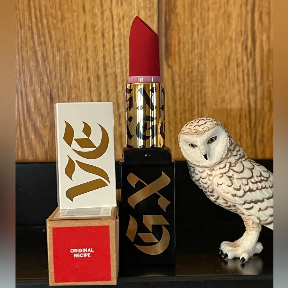 GXVE BEAUTY By Gwen Stefani Matte Lipstick In Original Recipe (Red) - Picture 7 of 15